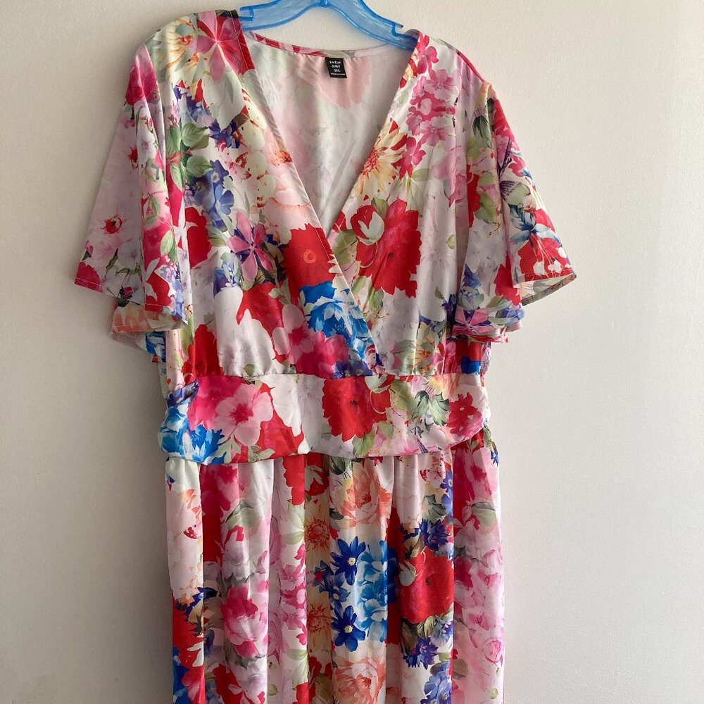 SHEIN Curve 3XL Red White Floral Maxi Dress